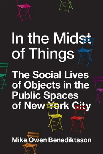 Buy In the Midst of Things (English, Mike Owen Benediktsson) — BookShops.in