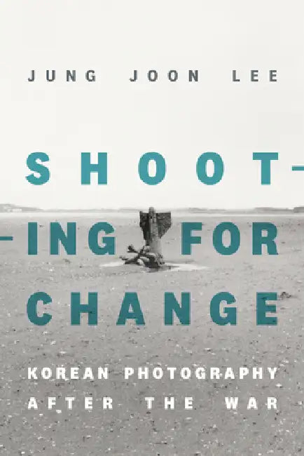Shooting for Change: Korean Photography after the War view 2
